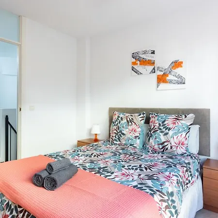 Home2book Duplex & Wifi Apartment
